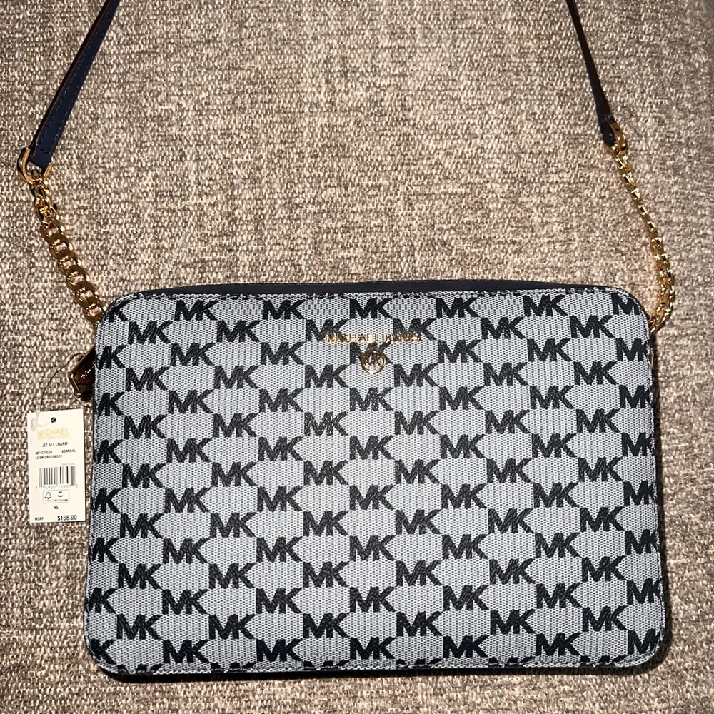 Michael Kors Jet Set Cross Body